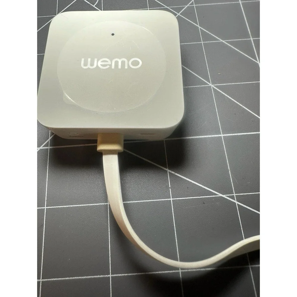 Wemo Mini Smart Plug + Wemo Bridge F7C074 + Apple A1433 Ethernet Adapter - Picture 6 of 16